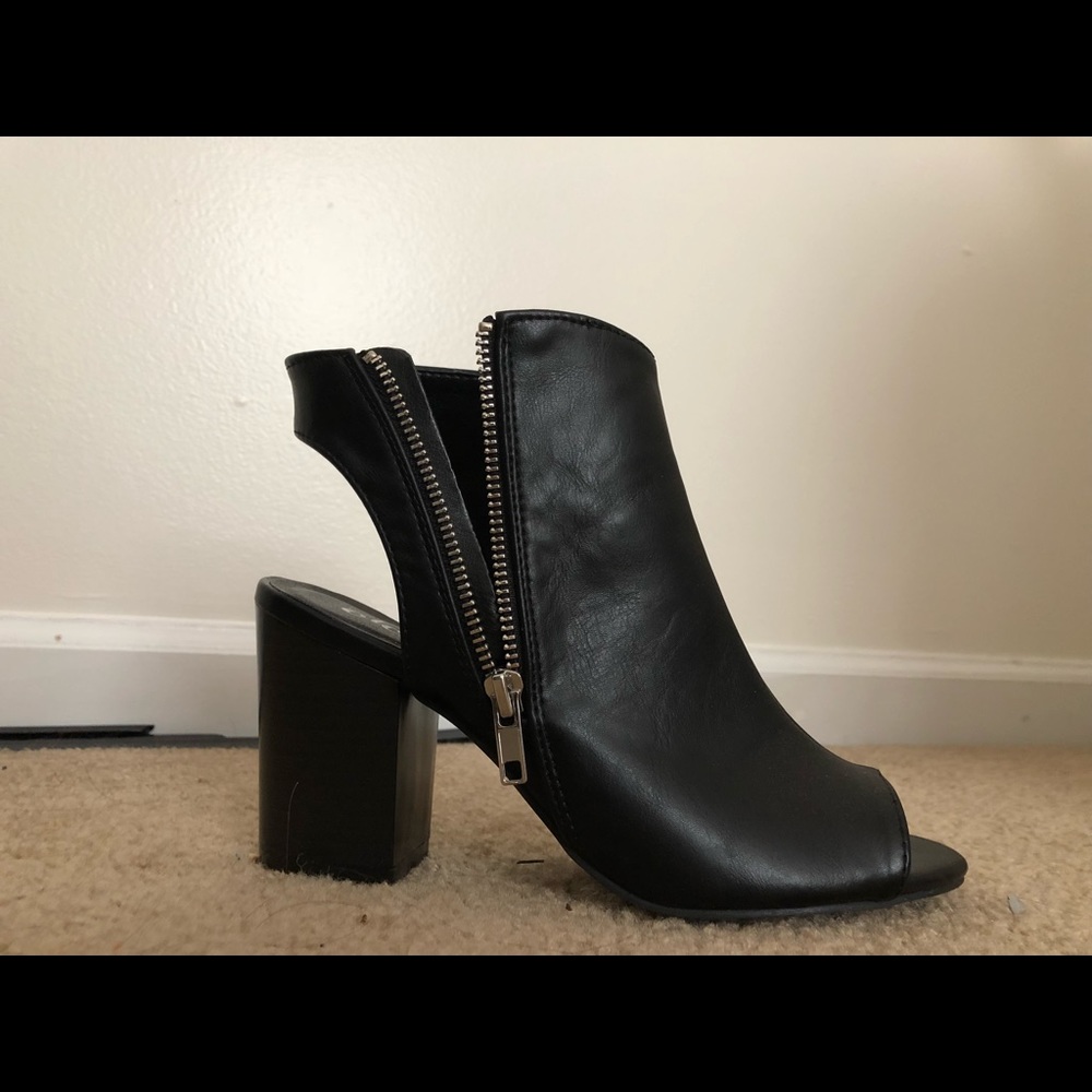Black Boots